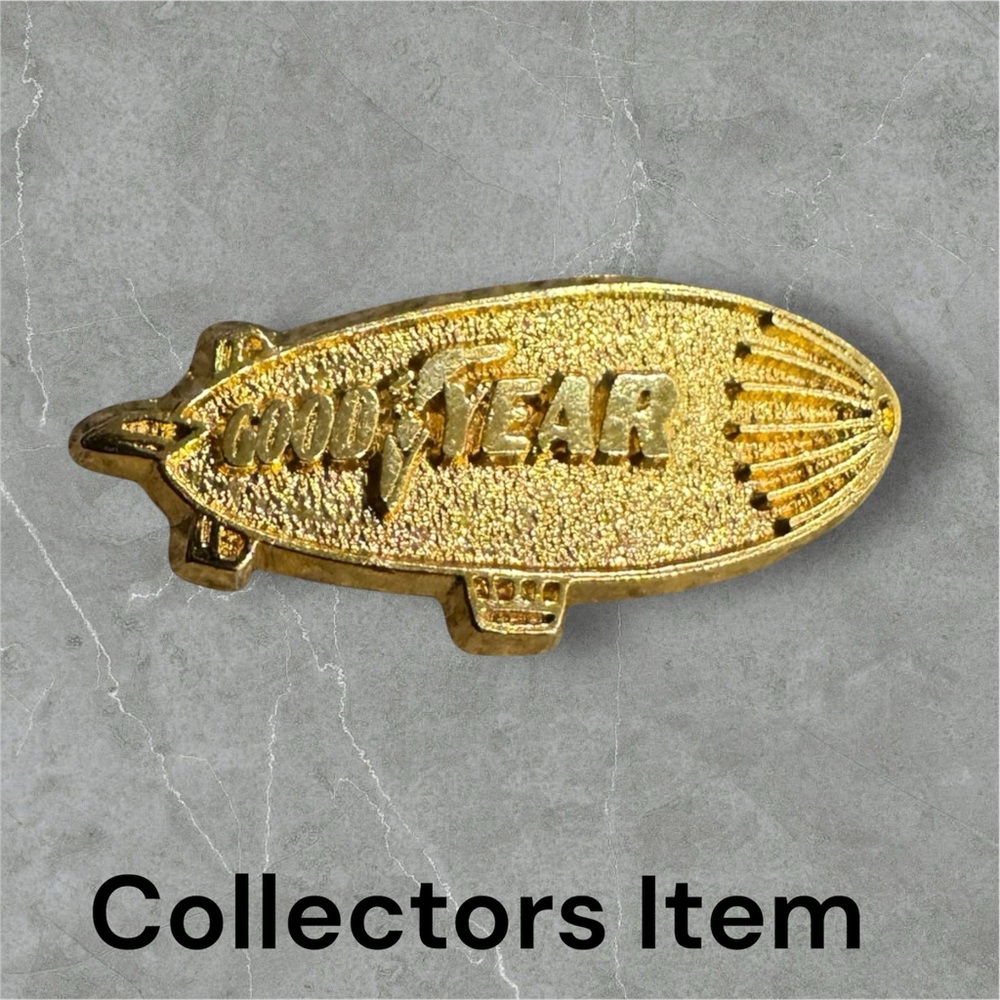 2 for $30 🆕Vintage Goodyear Blimp Pin
